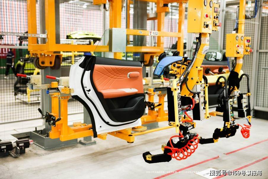 智造新標(biāo)桿，深藍(lán)S7從南京智慧工廠蓄勢(shì)待發(fā)